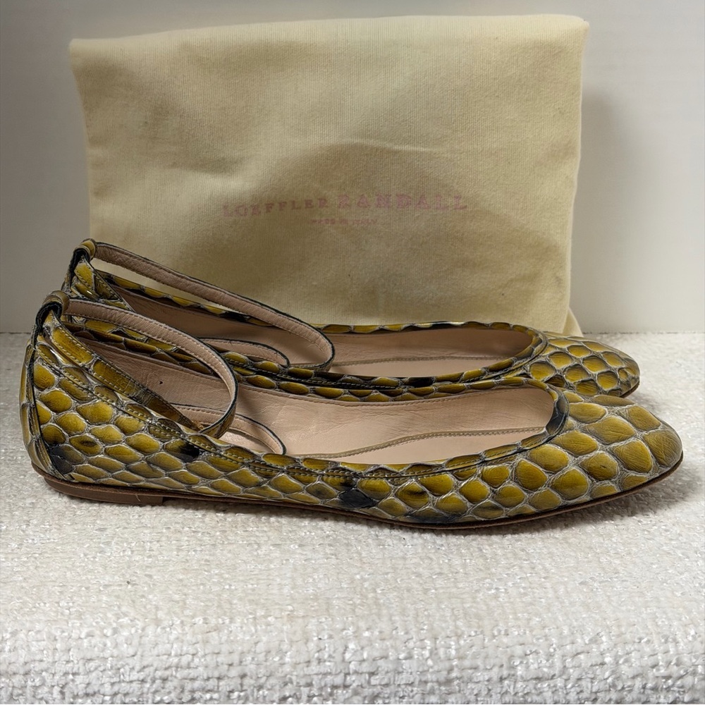 Loeffler Randall Olive Green Snakeskin Ballet Flats Leather
Women Sz 9.5 - Picture 4 of 7